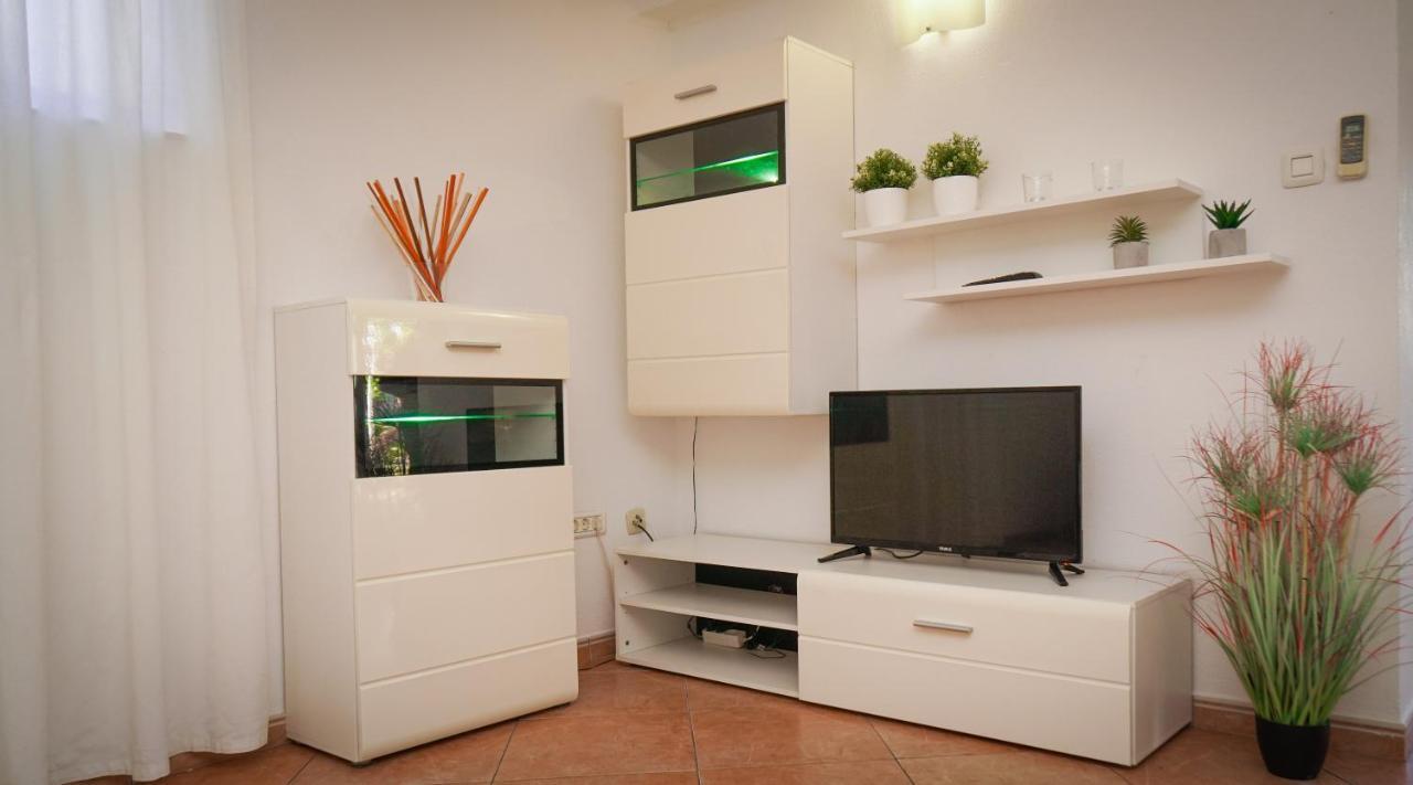 Apartments Roberta Novigrad Istria Εξωτερικό φωτογραφία